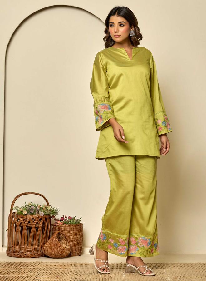 KASYA Green Embroidered Viscose Co-Ord Set - Image 2
